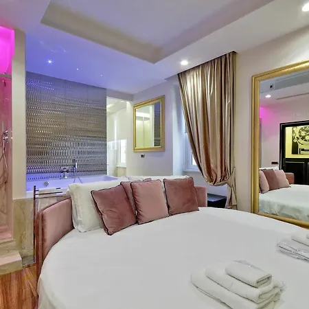 호텔 Trevi Diamond Luxury Suites & Jacuzzi *