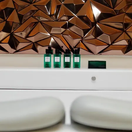 Trevi Diamond Luxury Suites & Jacuzzi 로마