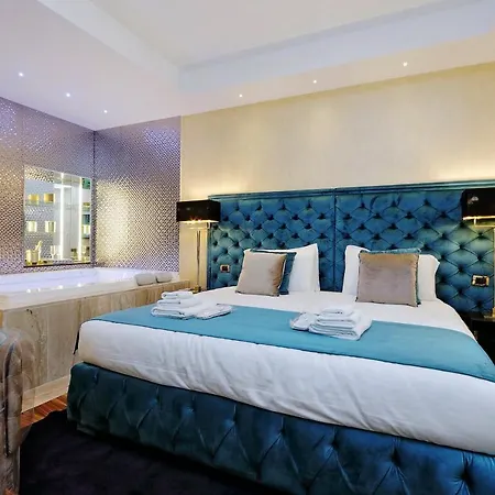 Trevi Diamond Luxury Suites & Jacuzzi 로마